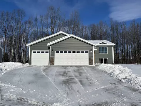 817 Stoneridge Dr, Mosinee, WI 54455