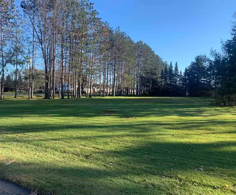 216 S Gershwin St, Stetsonville, WI 54480