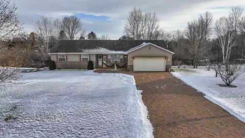 411 Brent St, Hatley, WI 54440