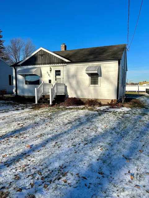 1101 E 4th St, Marshfield, WI 54449 photo 2