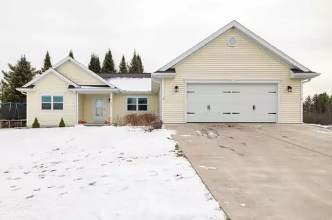 842 Eagle Ridge Cir, Medford, WI 54451