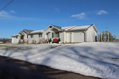 500-710 Steven Ave, Greenwood, WI 54437