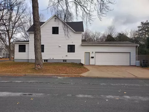 151 Island Ave, Port Edwards, WI 54469