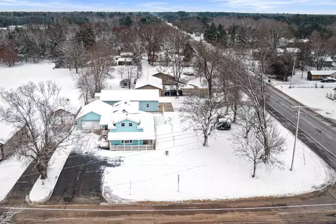 9555 N Hollywood Rd, Nekoosa, WI 54457