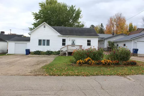 403 Forest St, Birnamwood, WI 54414