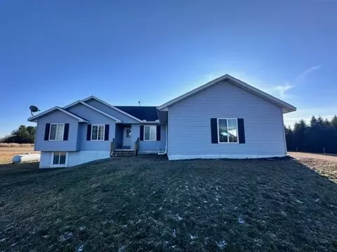 105313 Hoff Rd, Marshfield, WI 54449