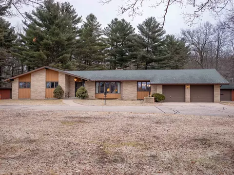 309 N Division St, Stevens Point, WI 54481