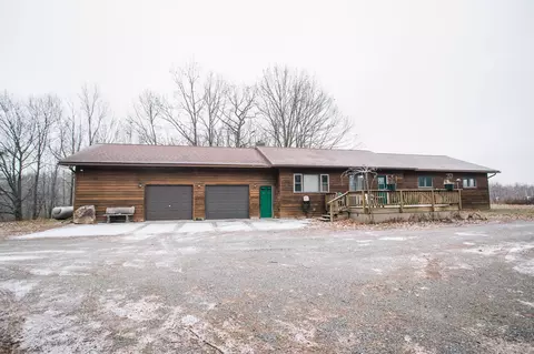 n10410 River Avenue, Greenwood, WI 54437