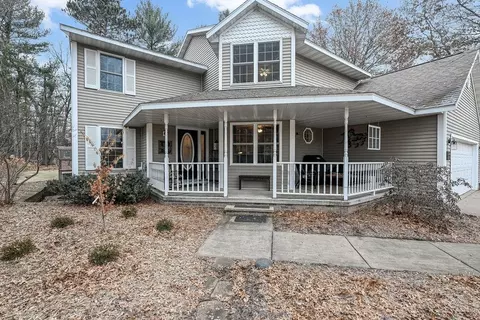 1930 Apple Ct, Plover, WI 54467