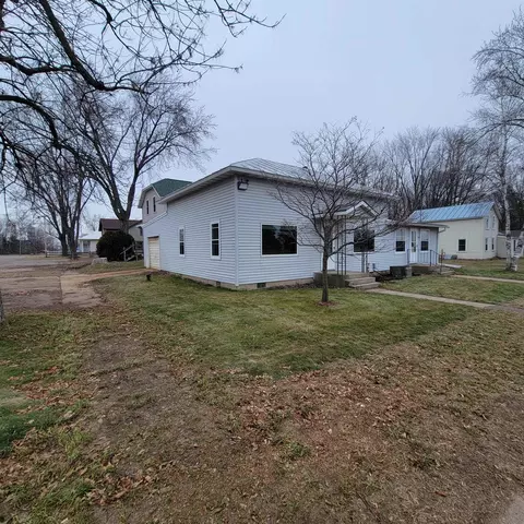 9460 Main St, Amherst Junction, WI 54407