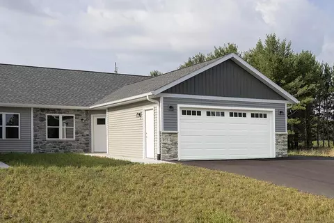 955 Green Pastures Trl, Plover, WI 54467