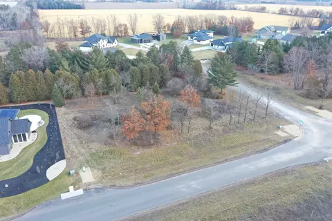550 Copperleaf Ct, Plover, WI 54467
