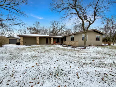 4451 Meadow Ln, Amherst, WI 54406