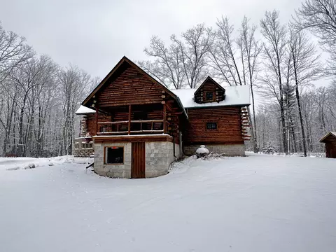w975 Starr Road, Chili, WI 54420