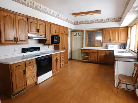 1508 E Main St, Merrill, WI 54452 photo 3