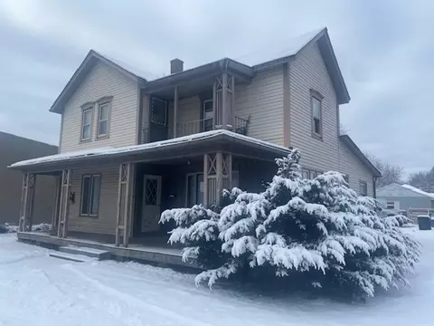 806 S 3rd Ave, Wausau, WI 54401
