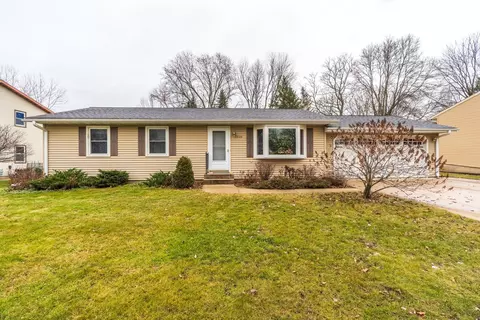 1529 Beechwood Dr, Wausau, WI 54401