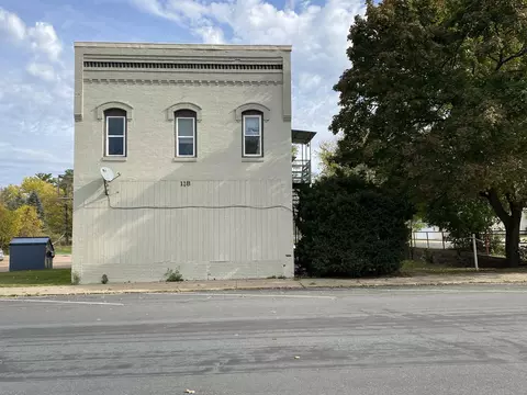 118 Main St N, Rosholt, WI 54473