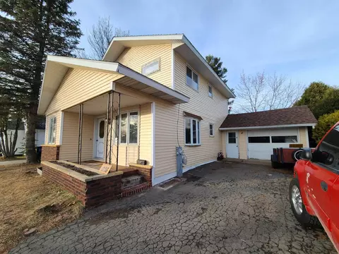 1216 W Thomas St, Wausau, WI 54401
