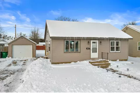 1621 Chestnut St, Wisconsin Rapids, WI 54494