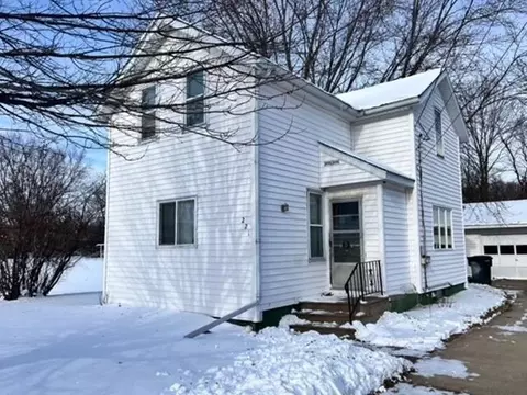 221 W 11th St, Marshfield, WI 54449