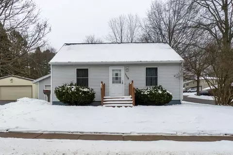 1115 S 10th St, Wausau, WI 54403