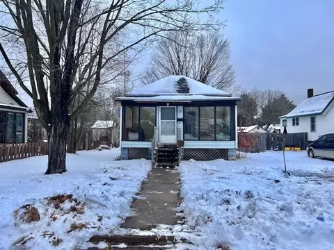 117 E Prospect Ave, Tomahawk, WI 54487