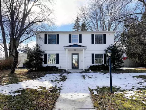 608 W 4th St, Marshfield, WI 54449