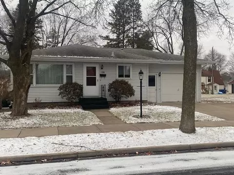 1106 N 6th Ave, Wausau, WI 54401