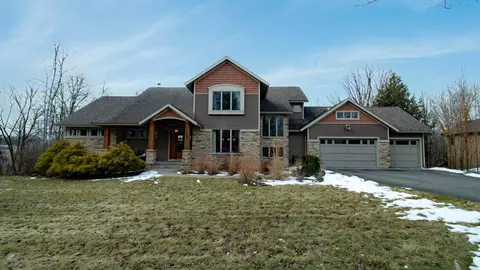 306 Timber Trail Dr, Wausau, WI 54403