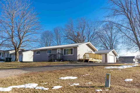 8149 Jackson St, Pittsville, WI 54466