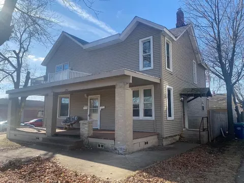 1702 N 3rd St, Wausau, WI 54403