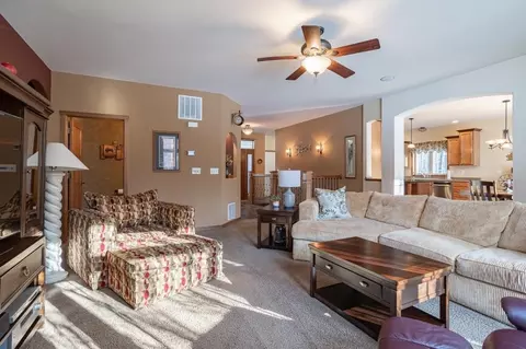 Living - 165363 Kellner Dr, Schofield, WI 54476 photo 3 of 7