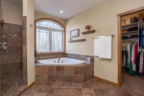 Bath - 165363 Kellner Dr, Schofield, WI 54476 photo 1 of 7