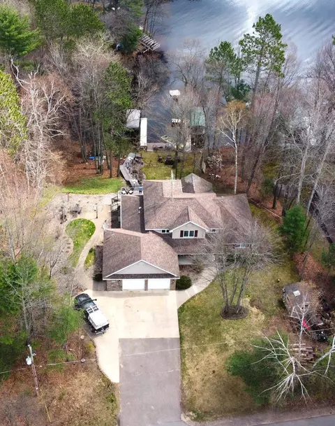 Exterior - 1919 Sunset Dr, Tomahawk, WI 54487 photo 4 of 7