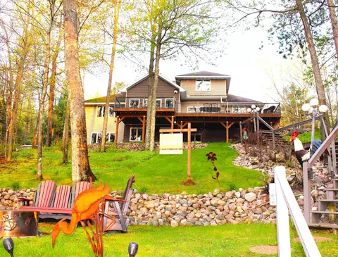 1919 Sunset Dr, Tomahawk, WI 54487