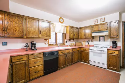 610 E Maple St, Withee, WI 54498 photo 17