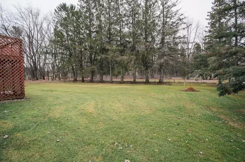 610 E Maple St, Withee, WI 54498 photo 7