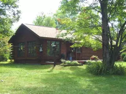n10183 South Bay Road, Tomahawk, WI 54487