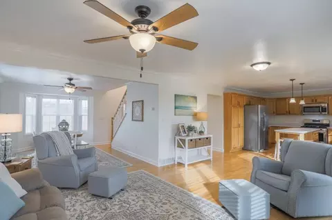 Living - 123701 County Rd N, Edgar, WI 54426 photo 1 of 6