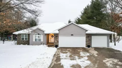 3380 Box Elder Ct, Plover, WI 54467