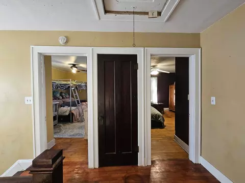 Entry Way - 408 E 3rd St, Marshfield, WI 54449 photo 4 of 5