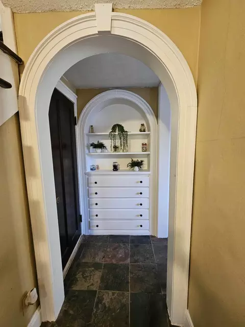 Entry Way - 408 E 3rd St, Marshfield, WI 54449 photo 3 of 5