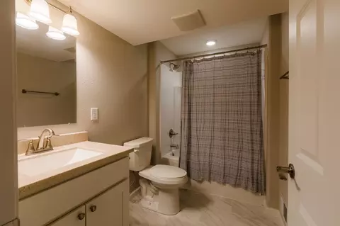 Bath - 4560 River Dr, Plover, WI 54467 photo 5 of 5