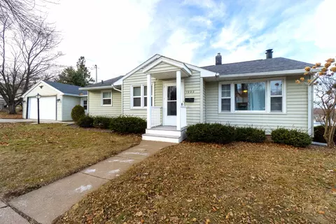 1002 Spruce St, Wausau, WI 54401