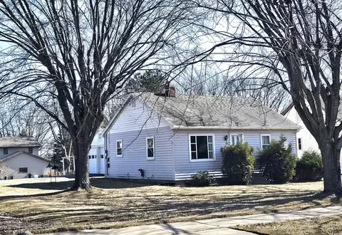 1013 N Walnut Ave, Marshfield, WI 54449