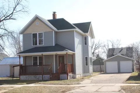 1909 Dixon St, Stevens Point, WI 54481