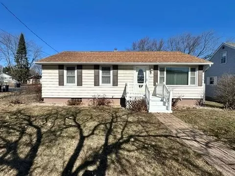 315 W Ives St, Marshfield, WI 54449