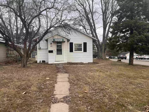 605 Lake Ave S, Phillips, WI 54555