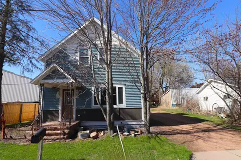 203 E Redwood St, Edgar, WI 54426
